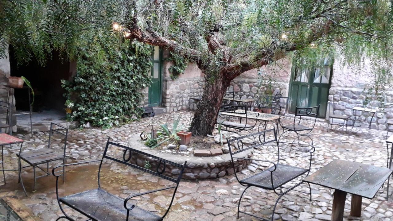 Casa De La Flia. Sanchez Bed & Breakfast Humahuaca Bagian luar foto
